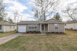 1605 Carolyn St, Jacksonville, AR 72076
