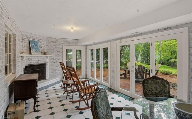 756 N Pine Valley Road, Winston-salem, NC 27106