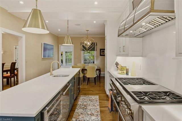 756 N Pine Valley Road, Winston-salem, NC 27106
