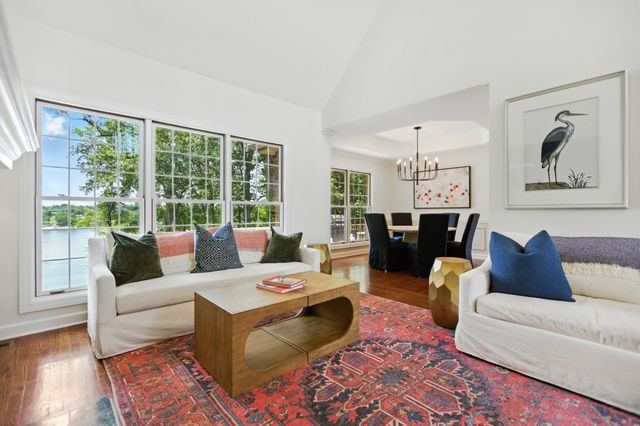 208 Loop Dr, Winchester, TN 37398