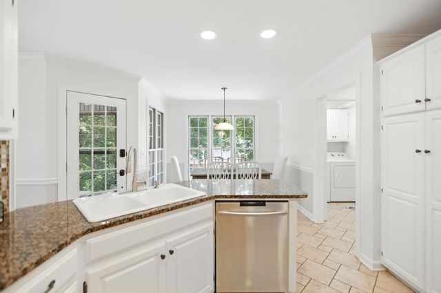 208 Loop Dr, Winchester, TN 37398