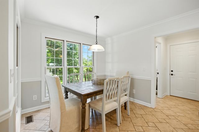 208 Loop Dr, Winchester, TN 37398