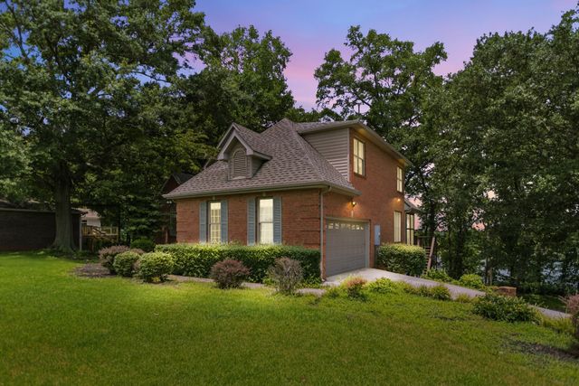 208 Loop Dr, Winchester, TN 37398