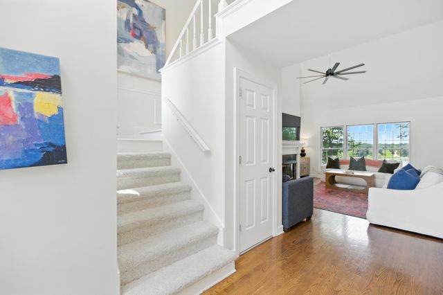 208 Loop Dr, Winchester, TN 37398