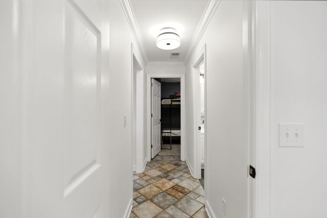 208 Loop Dr, Winchester, TN 37398