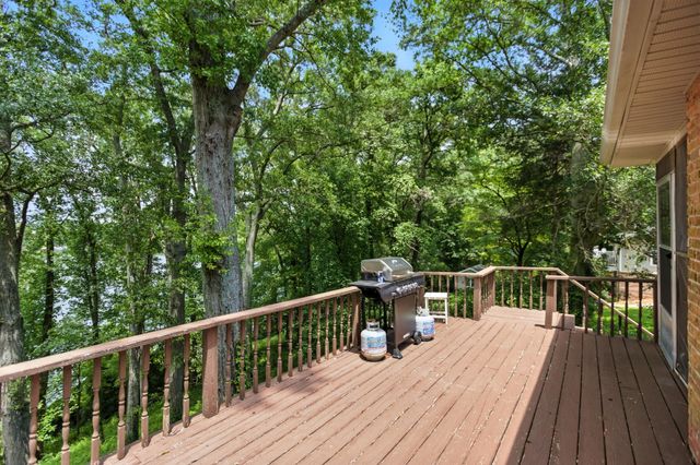 208 Loop Dr, Winchester, TN 37398