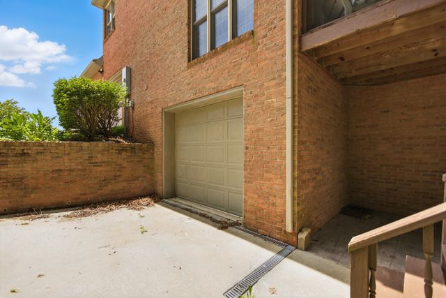 208 Loop Dr, Winchester, TN 37398