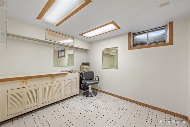 123 Dundee Avenue, East Dundee, IL 60118