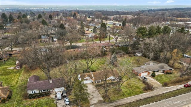 123 Dundee Avenue, East Dundee, IL 60118