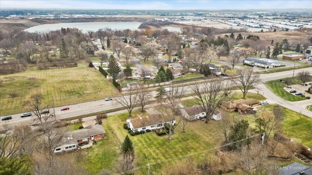 123 Dundee Avenue, East Dundee, IL 60118