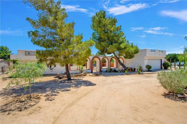 7165 Lyons Avenue, Hesperia, CA 92345