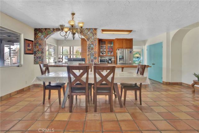 7165 Lyons Avenue, Hesperia, CA 92345