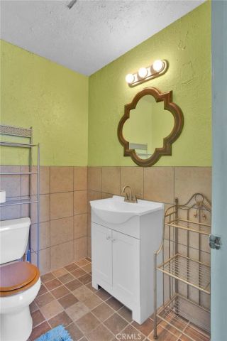 7165 Lyons Avenue, Hesperia, CA 92345