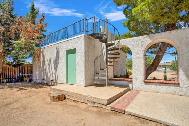 7165 Lyons Avenue, Hesperia, CA 92345