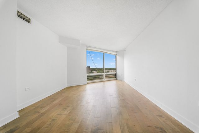 1720 MAPLE Avenue 1260, Evanston, IL 60201