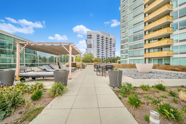 1720 MAPLE Avenue 1260, Evanston, IL 60201