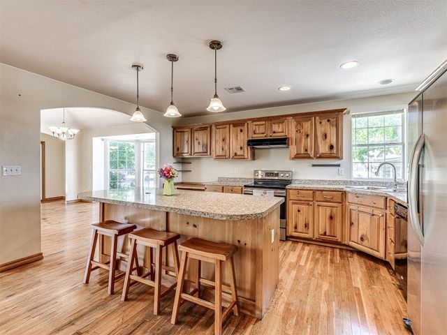 20961 Holden Street, Harrah, OK 73045