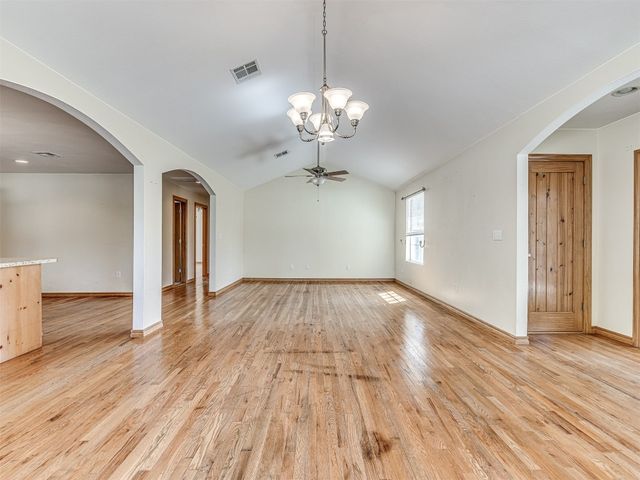 20961 Holden Street, Harrah, OK 73045