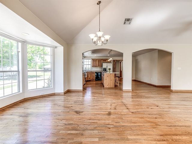 20961 Holden Street, Harrah, OK 73045