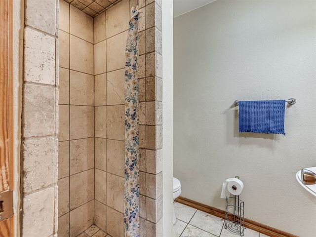 20961 Holden Street, Harrah, OK 73045