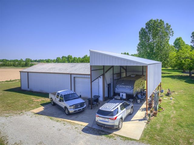 20961 Holden Street, Harrah, OK 73045