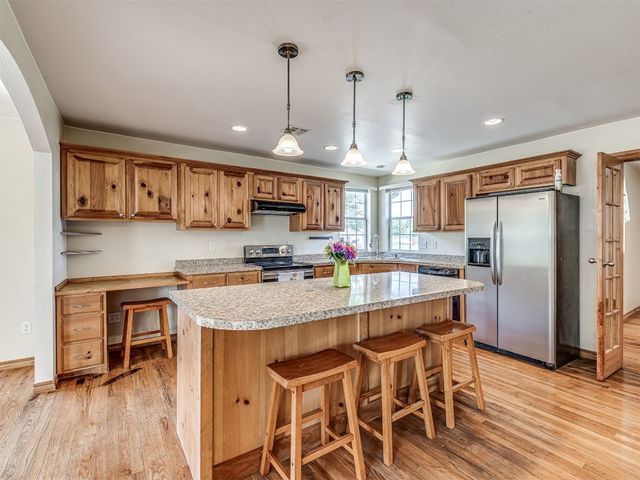 20961 Holden Street, Harrah, OK 73045