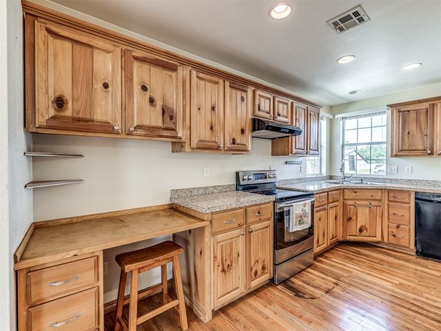 20961 Holden Street, Harrah, OK 73045