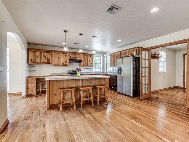 20961 Holden Street, Harrah, OK 73045