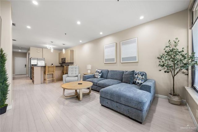 813 Travis Street 315, Mission, TX 78572