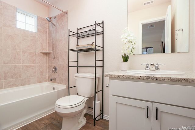 1018 Andean Emerald, San Antonio, TX 78253