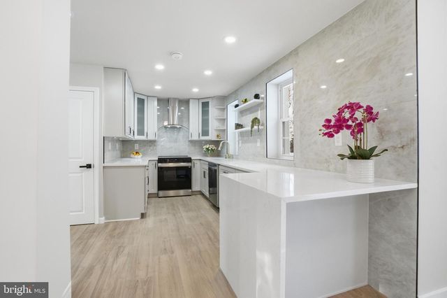 2480 DALE RD, Huntingdon Valley, PA 19006