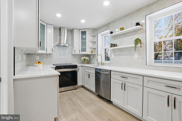 2480 DALE RD, Huntingdon Valley, PA 19006