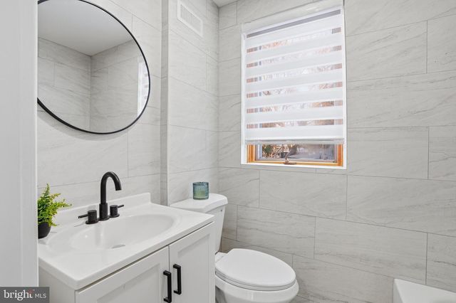 2480 DALE RD, Huntingdon Valley, PA 19006