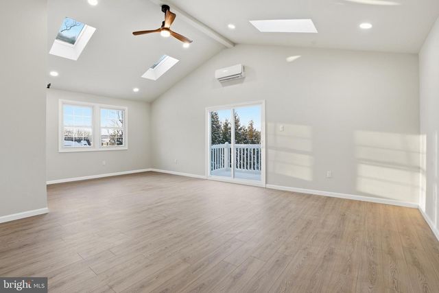 2480 DALE RD, Huntingdon Valley, PA 19006