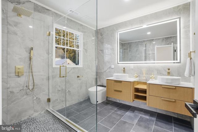 2480 DALE RD, Huntingdon Valley, PA 19006