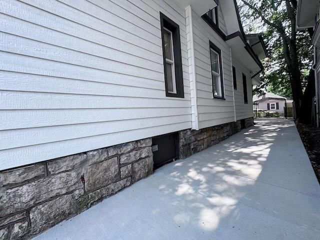 1219 E 41st Street, Kansas City, MO 64110