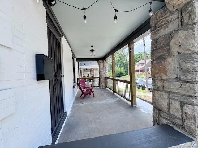 1219 E 41st Street, Kansas City, MO 64110