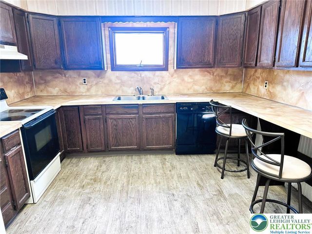 424 White Street, Bowmanstown Boro, PA 18071