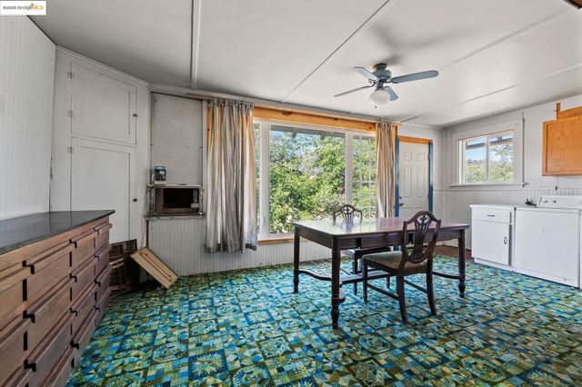 10297 Pine St, Coulterville, CA 95311