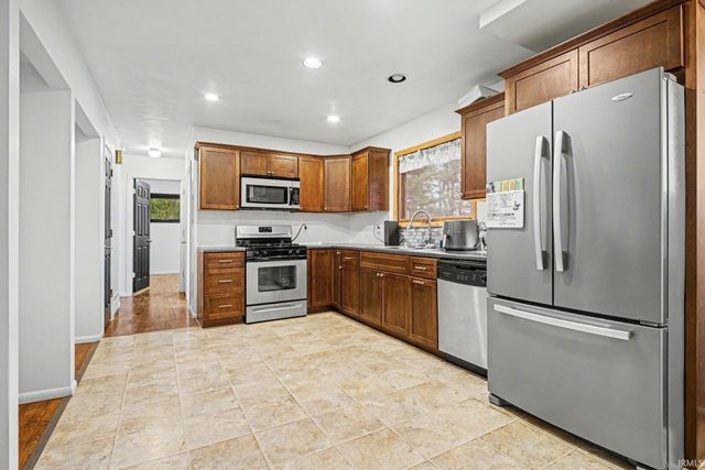 30624 Mary Don Lane Lane, Elkhart, IN 46517