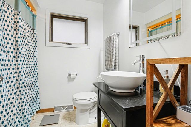 30624 Mary Don Lane Lane, Elkhart, IN 46517