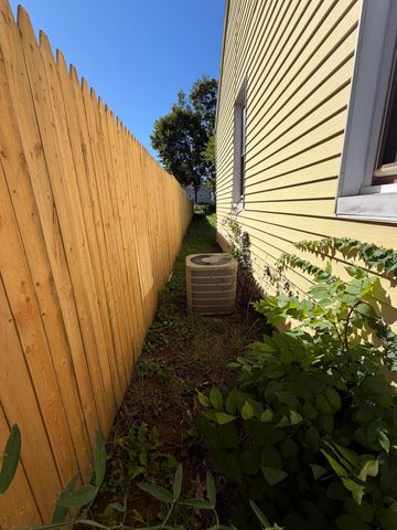 907 E Rose Street 907 E Rose Street, Springfield, OH 45505