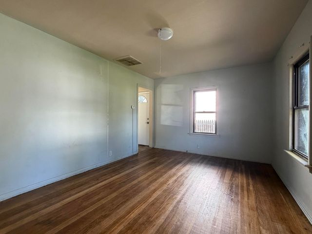 907 E Rose Street 907 E Rose Street, Springfield, OH 45505