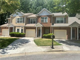 2490 Laurel NW Circle, Atlanta, GA 30311
