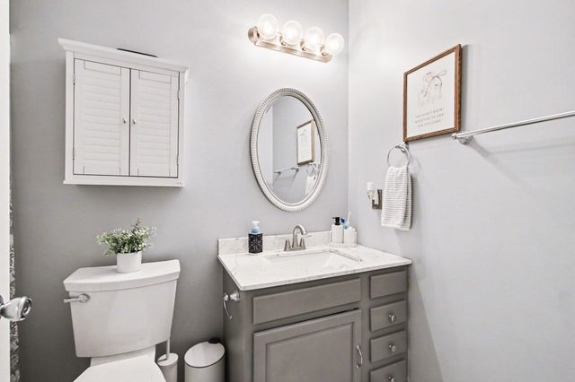 23 Abington Street C, Valparaiso, IN 46385