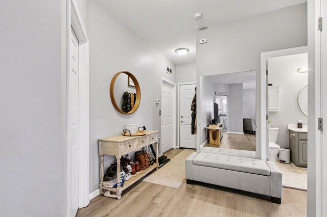 23 Abington Street C, Valparaiso, IN 46385