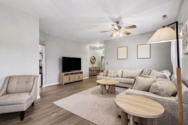 23 Abington Street C, Valparaiso, IN 46385