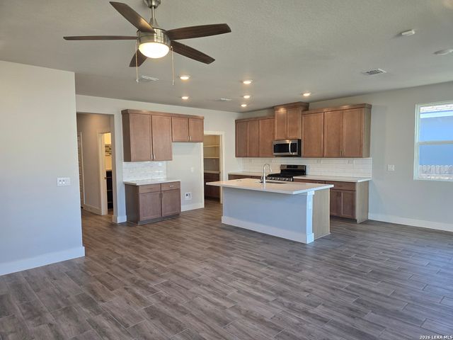 7005 Hayes Horizon, San Antonio, TX 78233