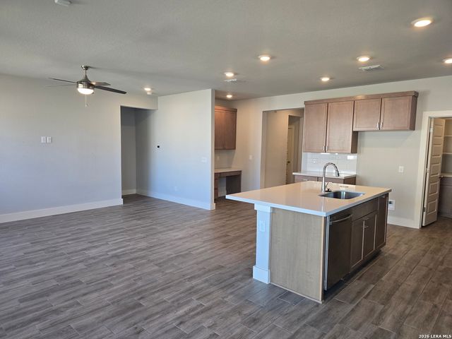 7005 Hayes Horizon, San Antonio, TX 78233