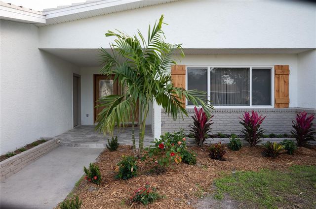 6613 BLUE HERON DRIVE S, St Petersburg, FL 33707